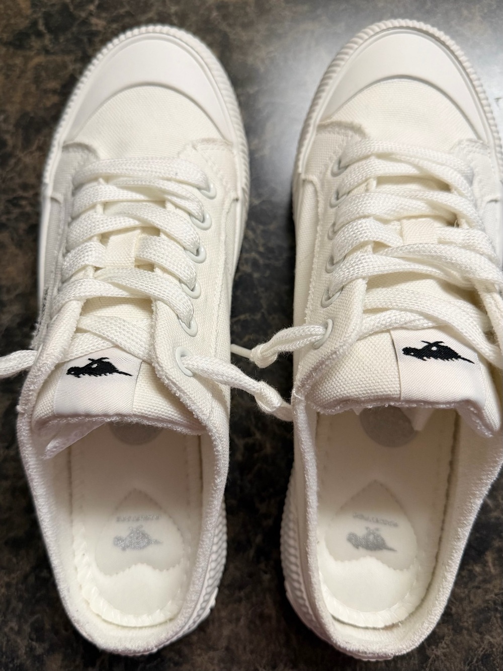 New Rocketdog White, Canvas Low-Top Mule Sneakers with Black RocketDog Logo